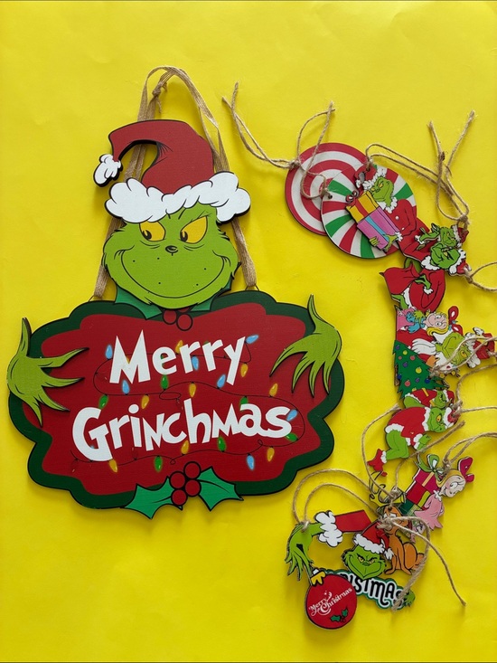 Grinch themed/no brand listed Other - Merry Grinchmas - Door Decor & Ornaments (12)
